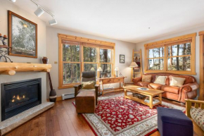 8758 Trappers Crossing condo